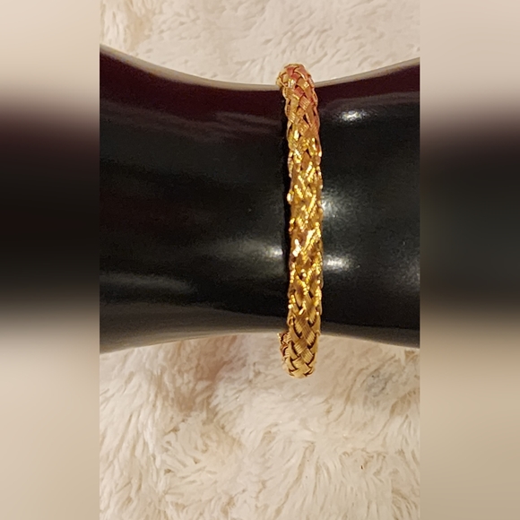 Stainless Steel Goldtone or Silvertone weaved bangle bracelet - Picture 12 of 16
